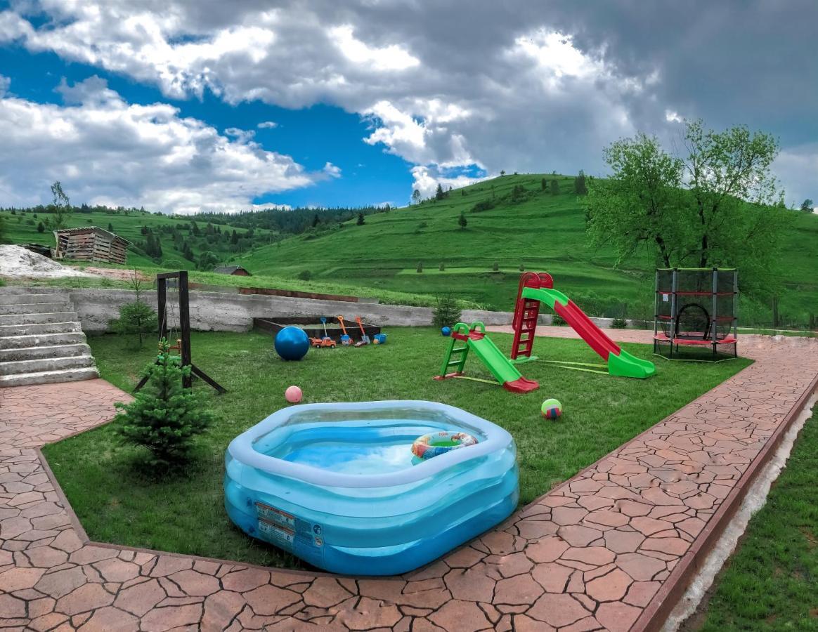 Галерея Карпат Plave エクステリア 写真
